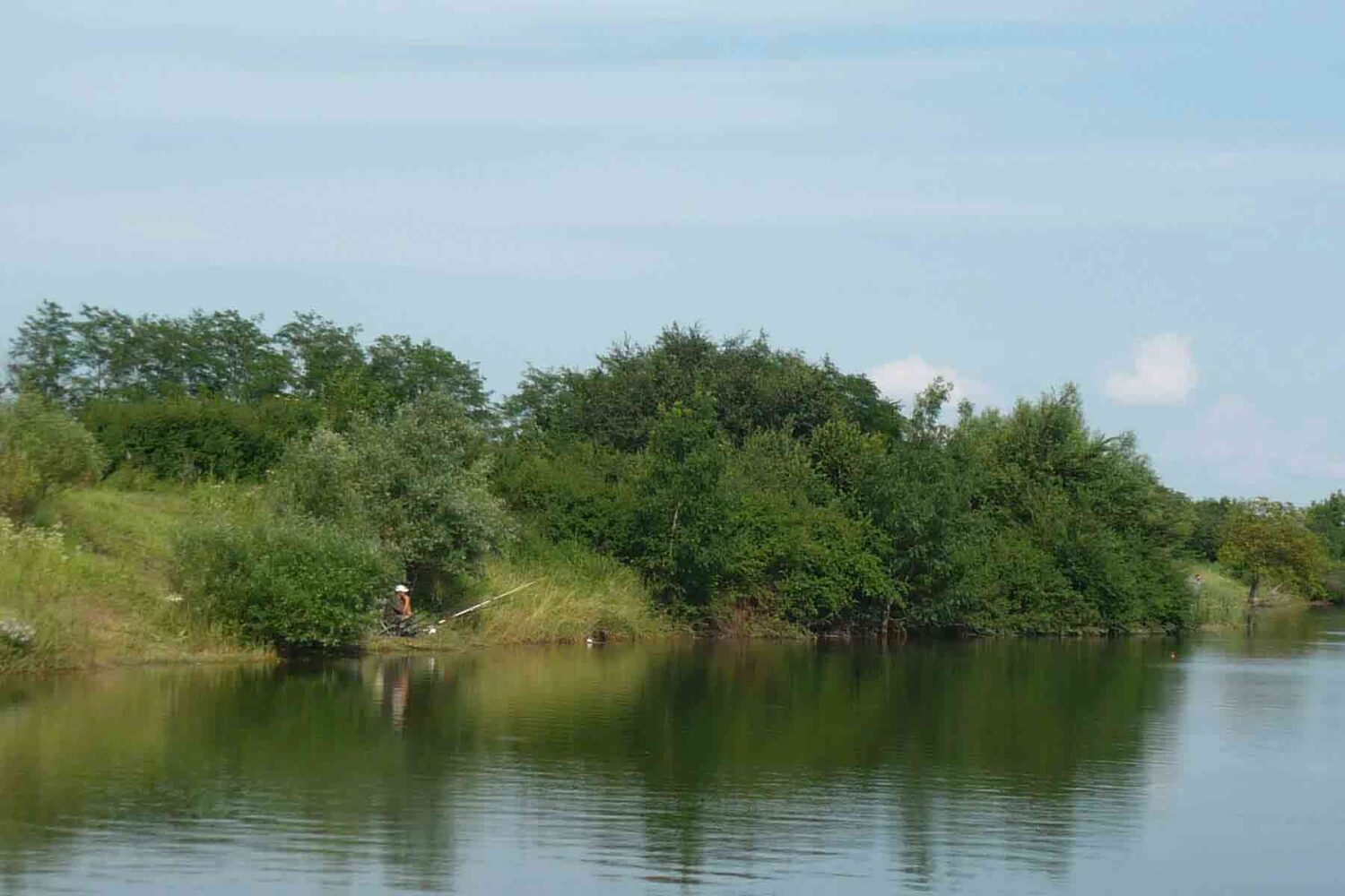 Pecanje na jezerima Beograda.