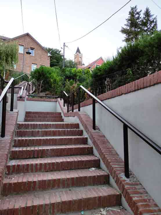 Prilaz Gardosu stepenicama