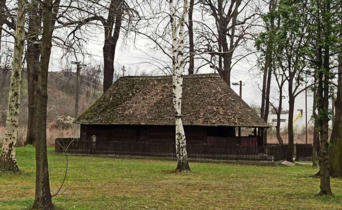 Crkva brvnara u Vreocima - Lazarevac