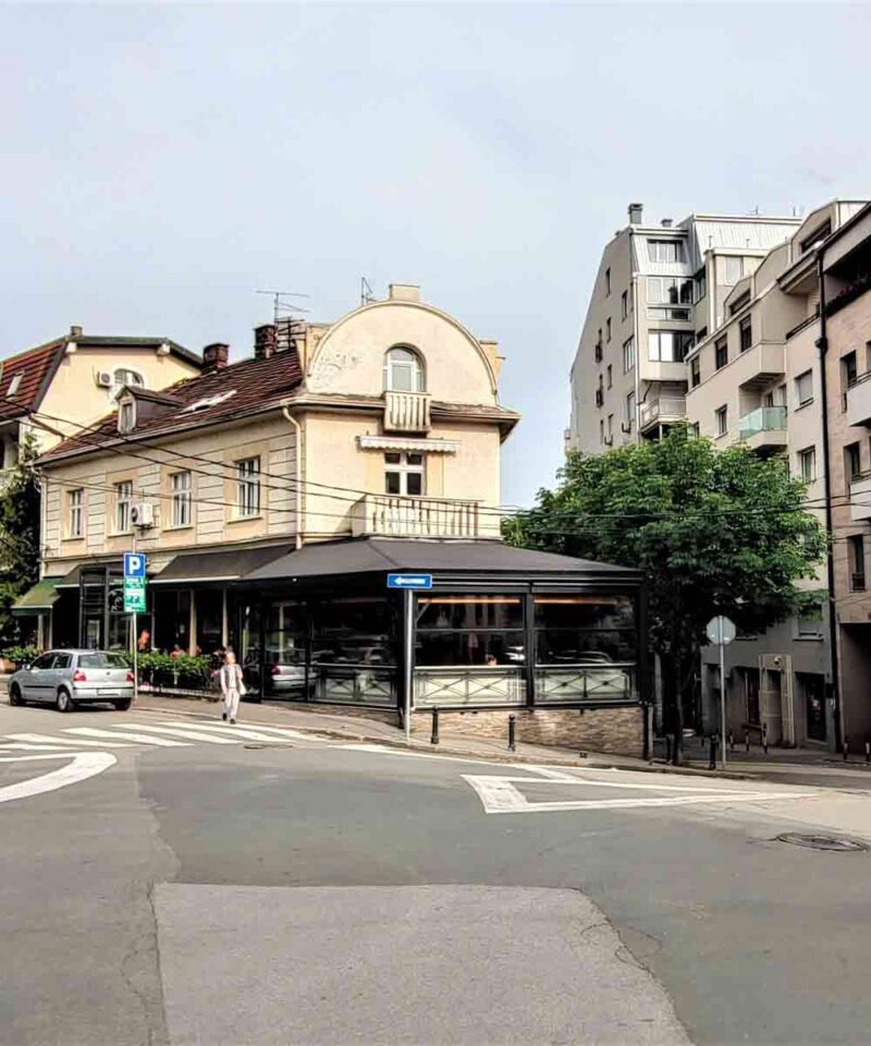 Restoran Alphonse de Lemartine je vrlo popularan na Vračaru i u Beogradu