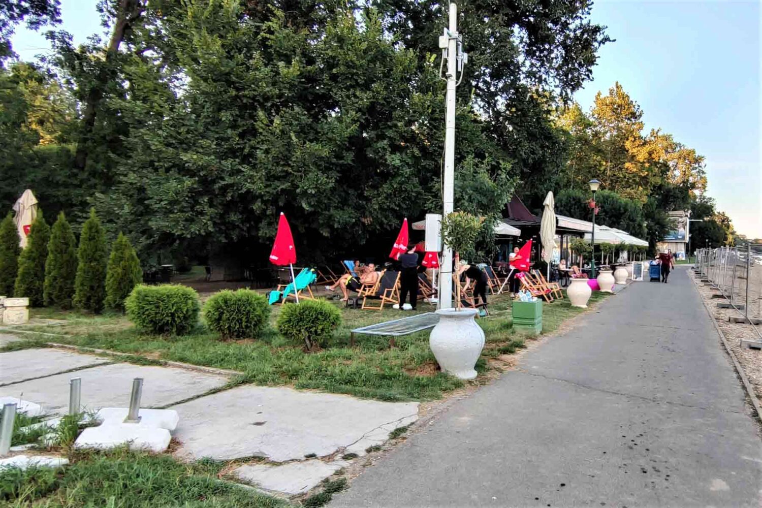 Caffee Režiser je jedan od najpoznatijih kafića na Adi