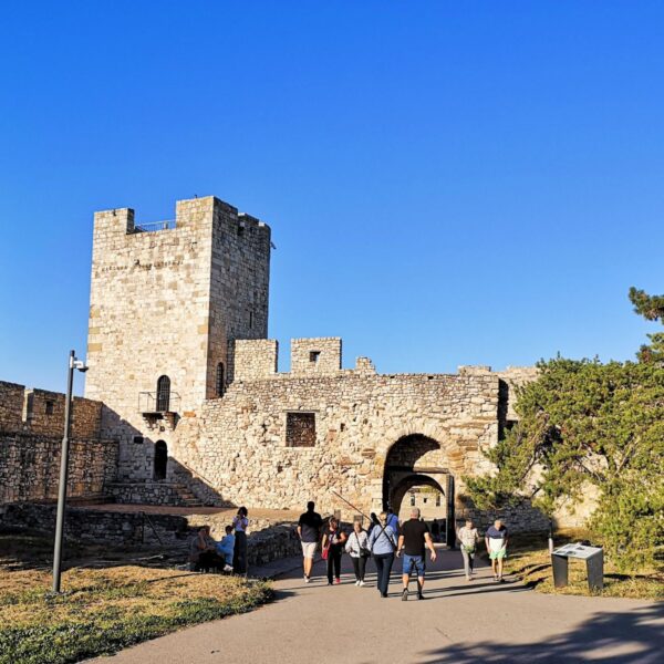 Istorijska Dizdareva kula na Beogradskoj tvrđavi, gornji grad