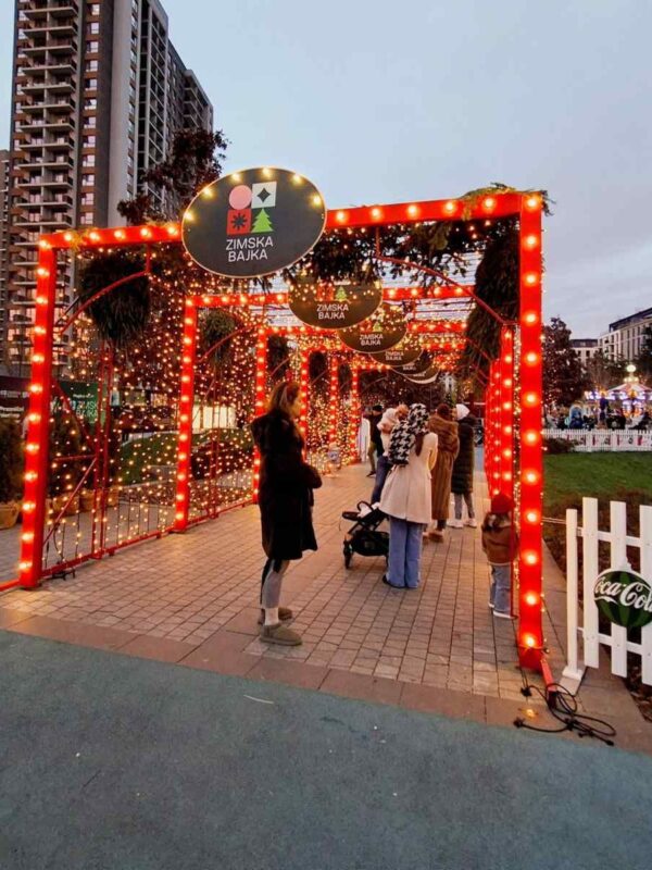 Ulaz na Zimsku bajku u Savskom parku u Beogradu