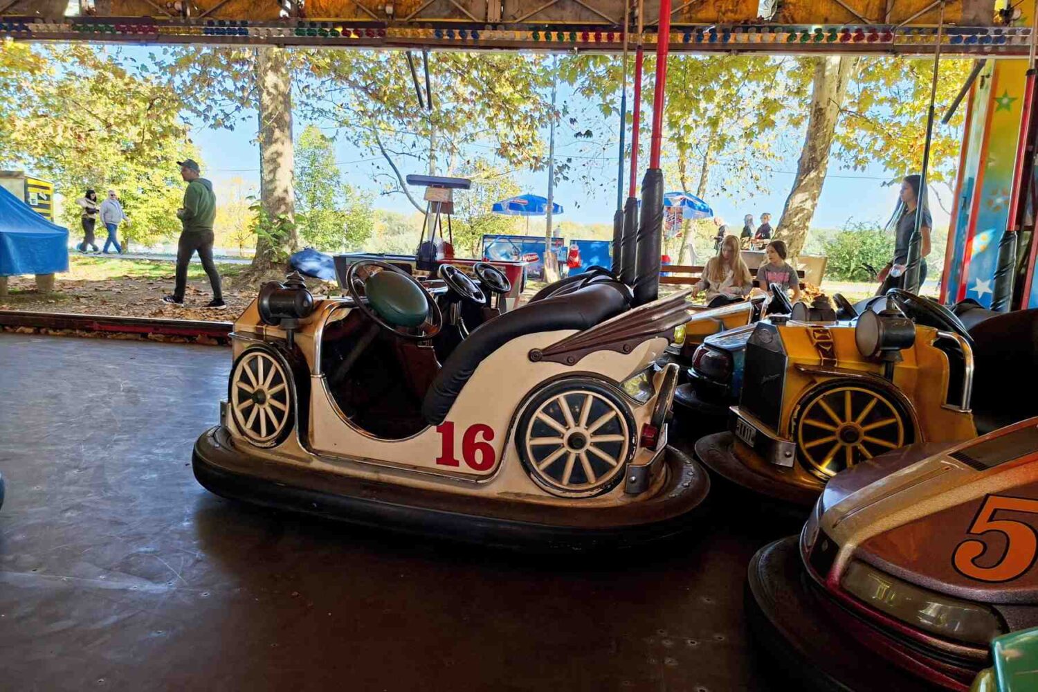 Autić za vožnju na autodromu