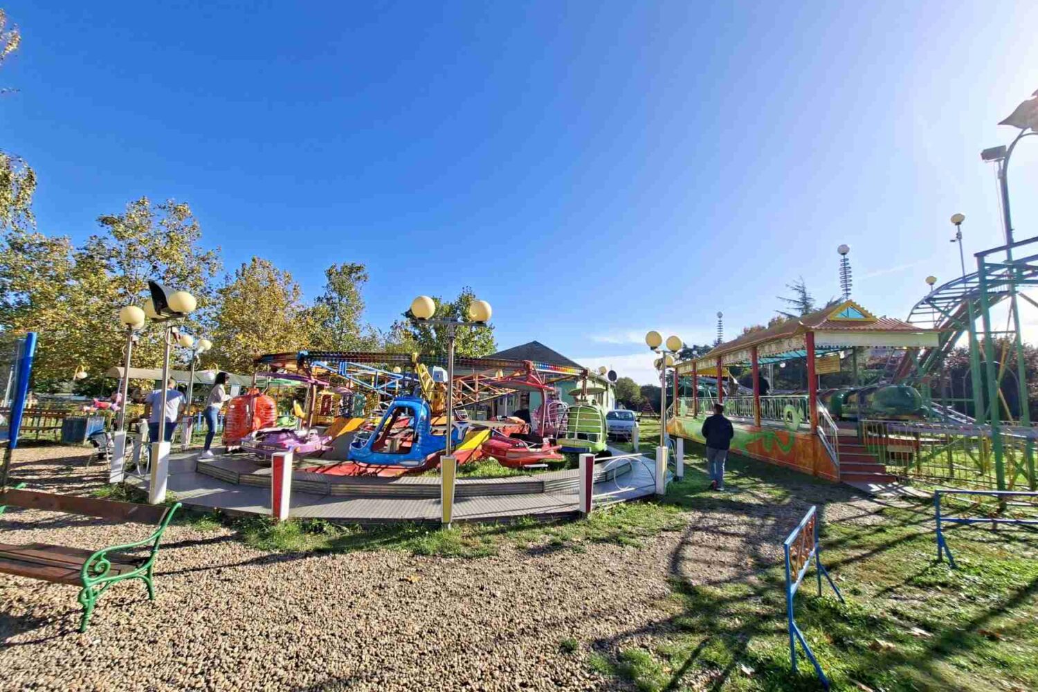 Twister vožnja u Luna parku