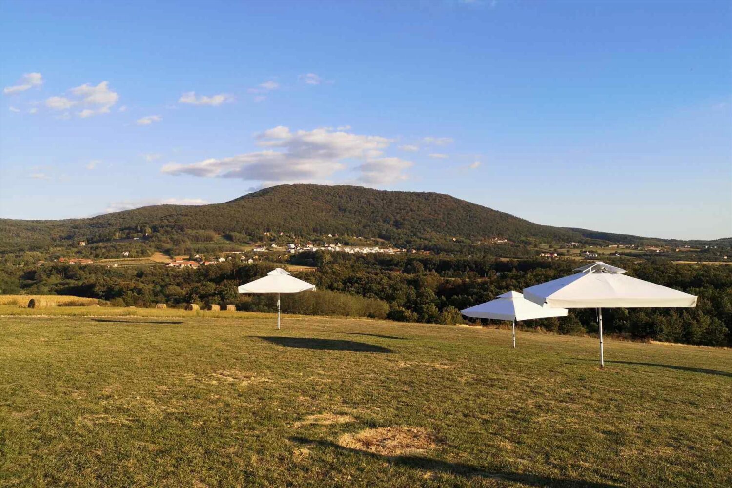 Planina Kosmaj u okviru planina Beograda, viđena iz Nemenikuća
