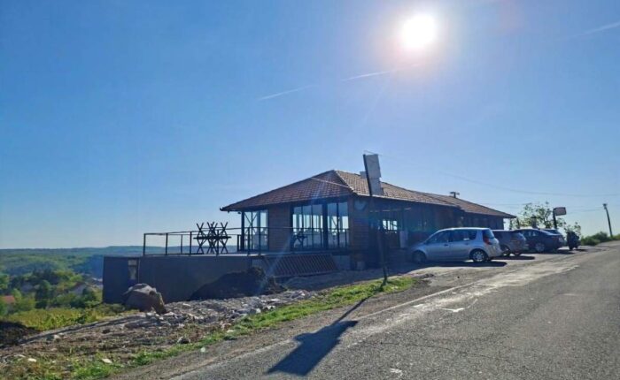 Avalska terasa restoran uz Avalski put
