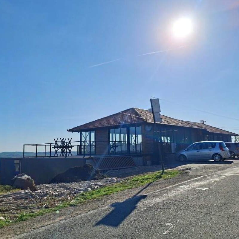 Avalska terasa restoran uz Avalski put