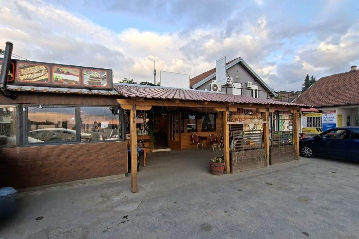 Restaurant Kod Gospodina in Beli Potok with the Avala Tower in the background