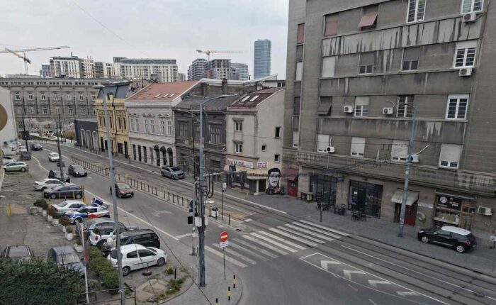 Pogled na Karađorđevu ulicu i Savamalu sa Brankovog mosta u Beogradu