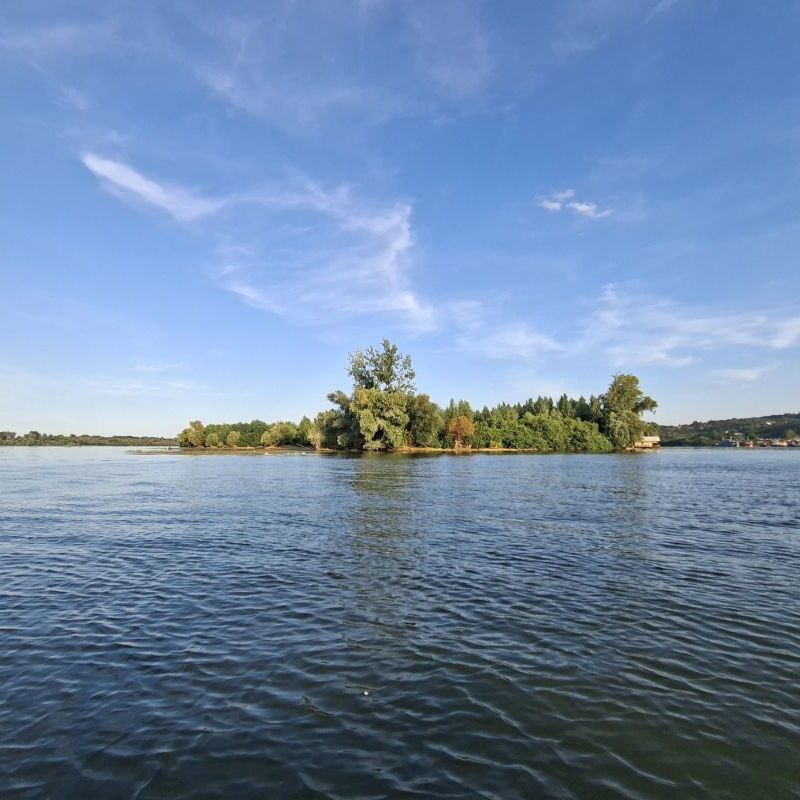 Gročanska ada na Dunavu kod Grocke